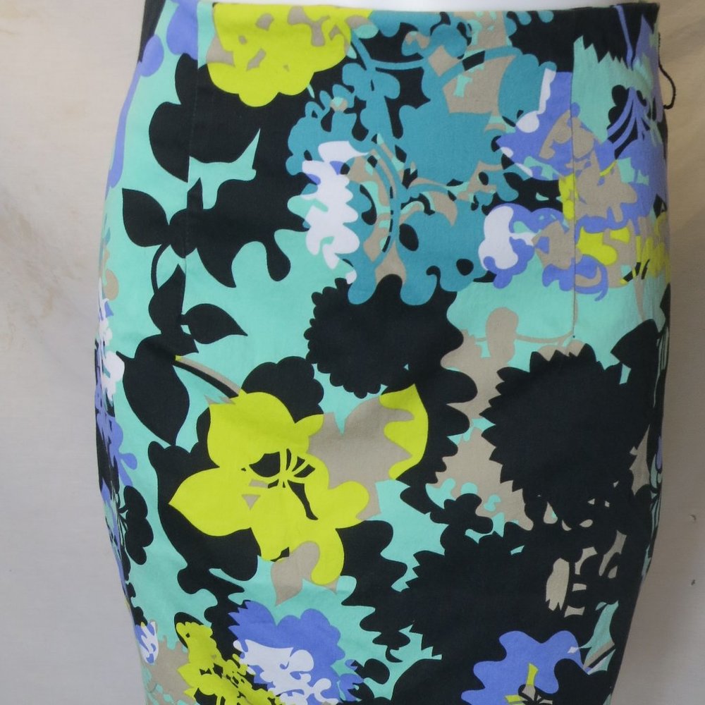 Worthington Pencil skirt
